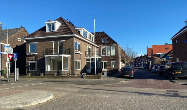 <p>Het markante pand is vroeger een kantoorpand geweest van Boskalis en ligt centraal in Sliedrecht achter het gemeentehuis.</p>