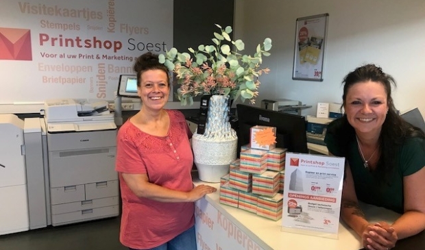 <p>Wendy Jansen en Saskia van Zoeren van Van de Ven For Office and More, voorheen KantoorExpert.</p>