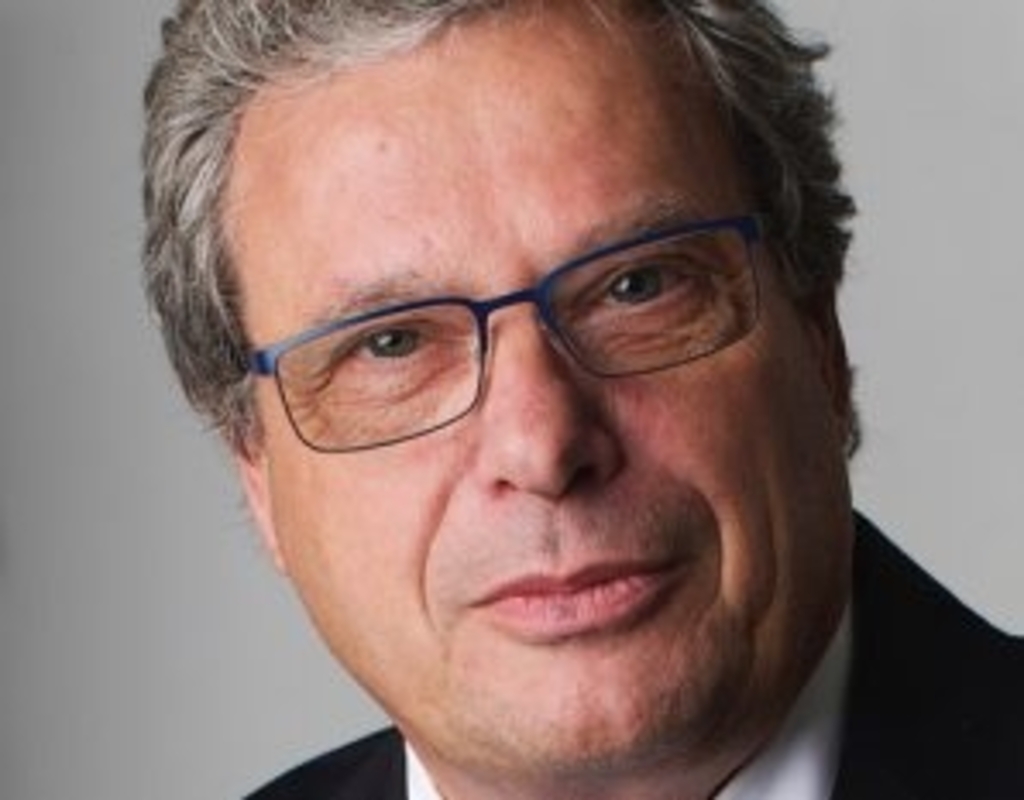 <p>Raymond van Haeften</p>