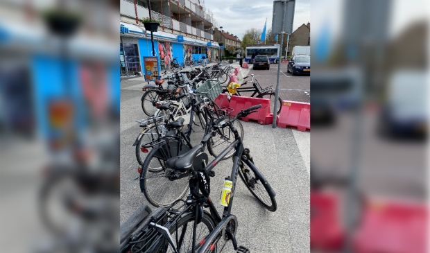 Zo was de situatie op De Horden, nu is er een fietsenstalling