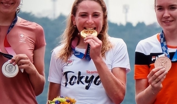 <p>Annemiek van Vleuten won op superieure wijze de Olympische tijdrit.</p>
