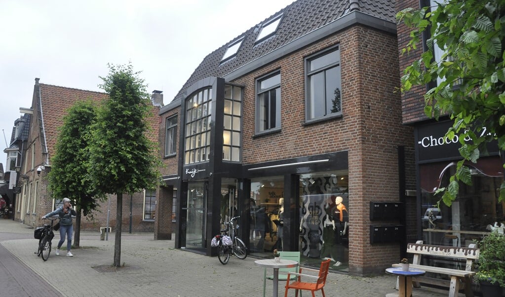 De winkel van Kuijt Mode aan de Langstraat in Barneveld.