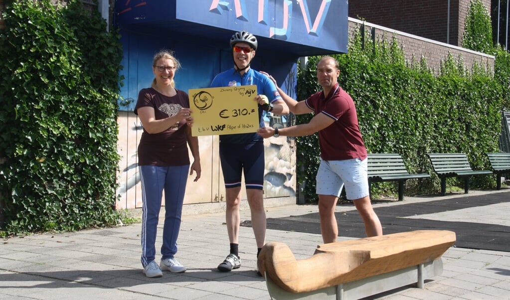 Wienke steunt met haar eerste cursus de deelname van Sjoert aan Alpe d'HuZes.