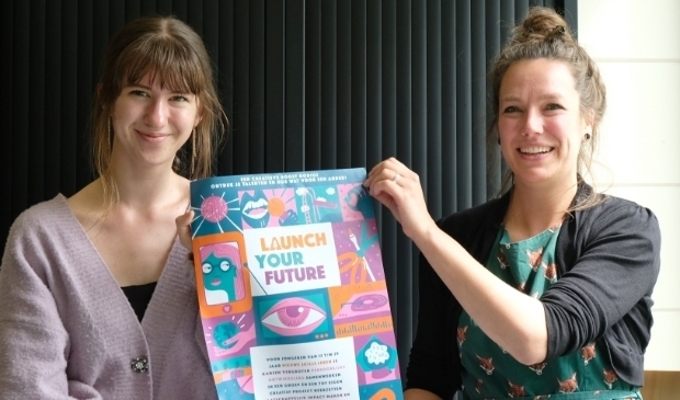 <p>Leana en Jessica zijn enthousiast over project Launch Your Future.</p>