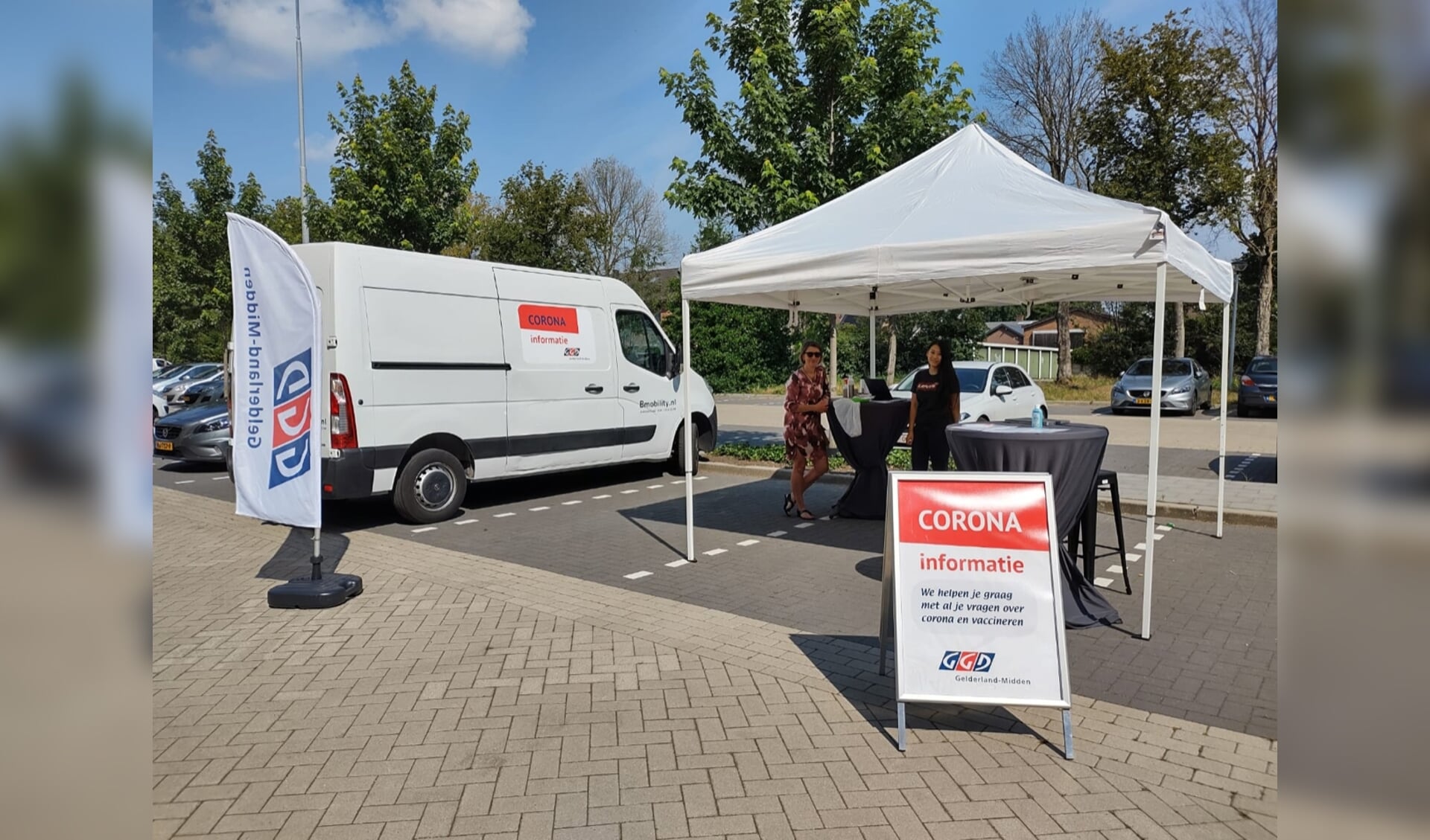 De corona-informatiebus van GGD Gelderland-Midden.