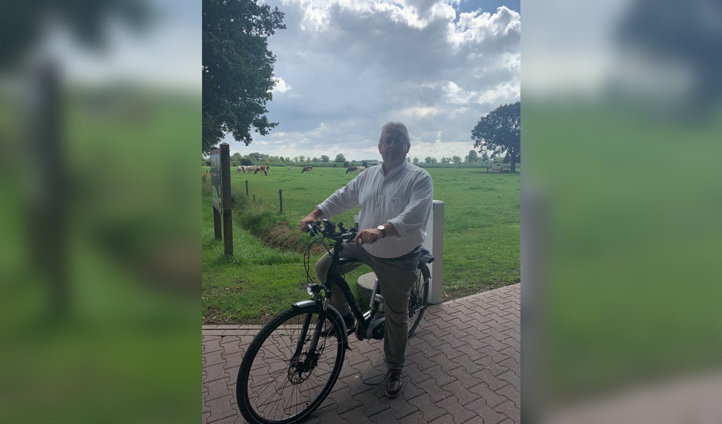 Wethouder Gerard van Deelen deed als ambassadeur korte ketens van Regio Foodvalley mee aan de fietstocht van Kijken bij de Boer en Vallei boert Bewust.