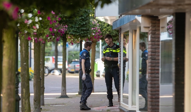 <p>Zeker 1 aanhouding bij controle handhaving - politie in Baarn.</p>