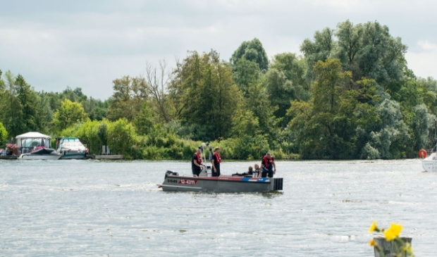<p>De brandweer ging op zoek naar slachtoffers.</p>