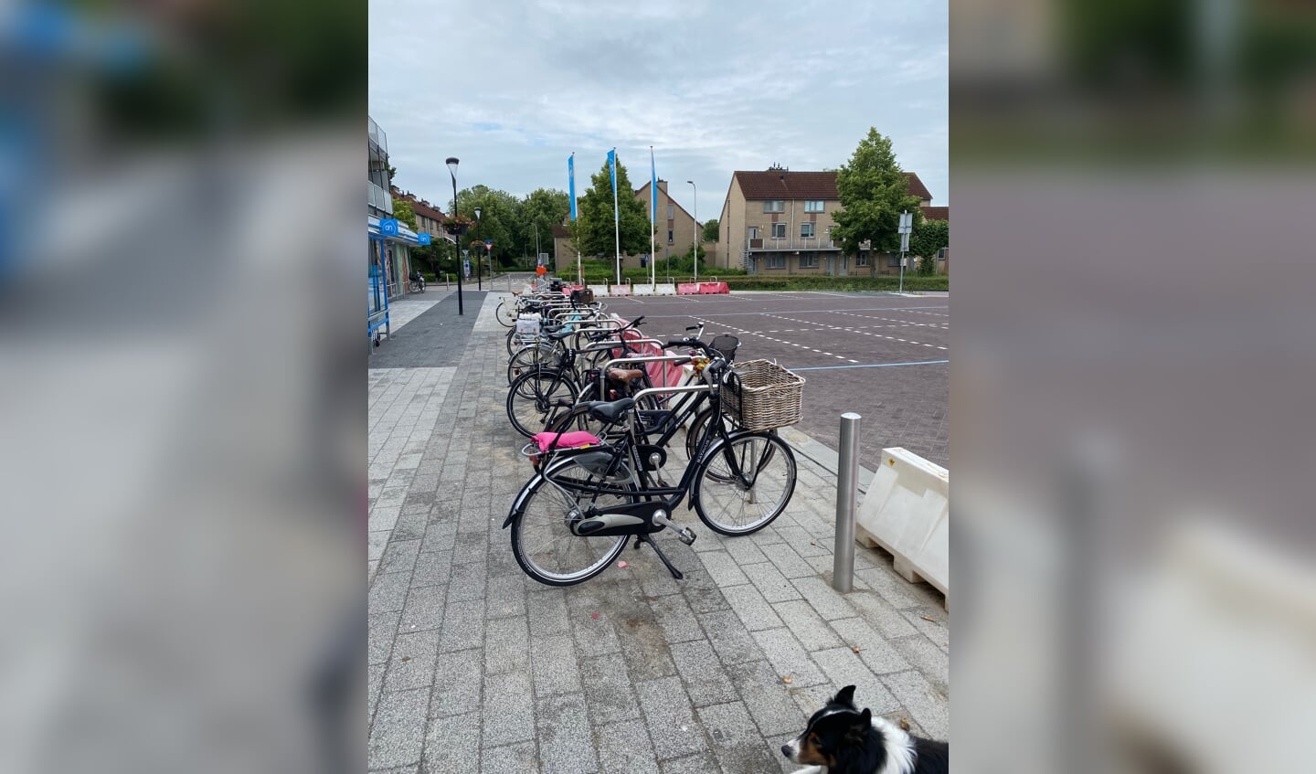 De stalling voor de fietsen