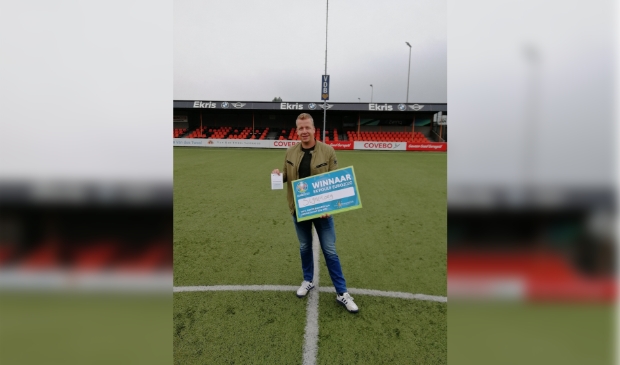 Gijs Wiesenekker van Signploeg wint EK pool Businessclub Sparta Nijkerk.