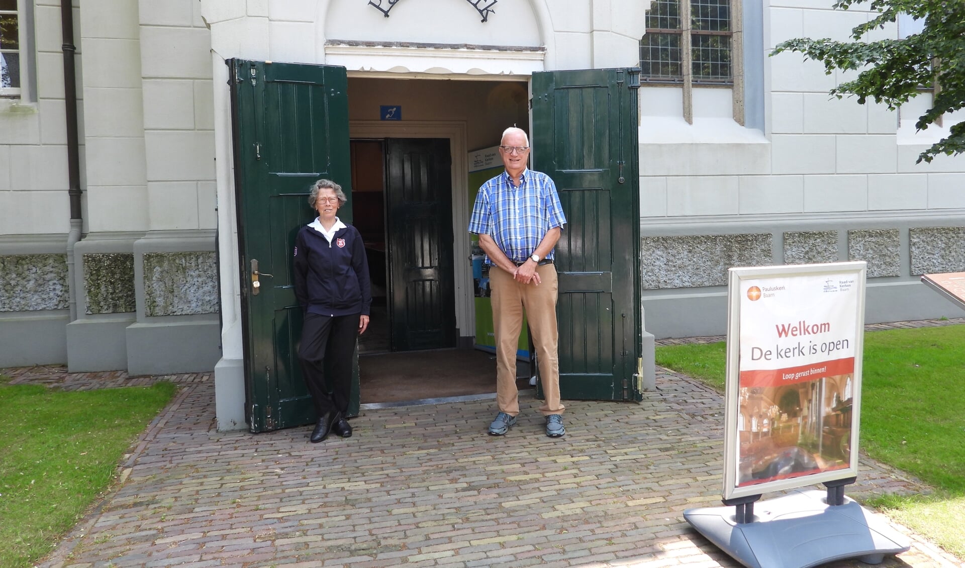 Gerrie de Graaf en Jan Kroesbergen zijn twee van de vrijwilligers in de Pauluskerk.