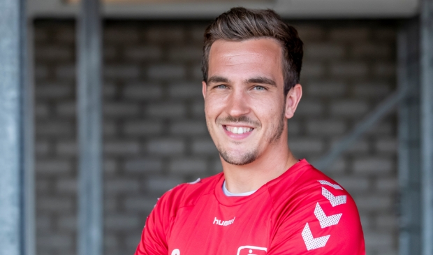 <p>Daan Disveld heeft zin in het seizoen bij DOVO: ,,Ik hoop als centrale verdediger mijn mannetje te staan en een leidersrol te vervullen."</p>
