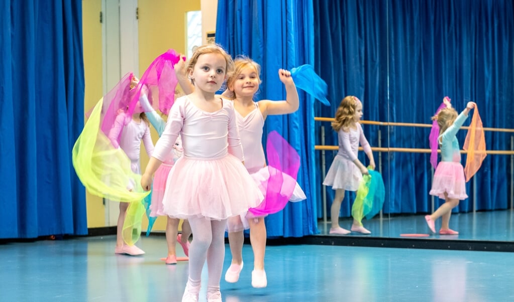 Kinderen kunnen bij Idea kiezen uit diverse dansvormen.
