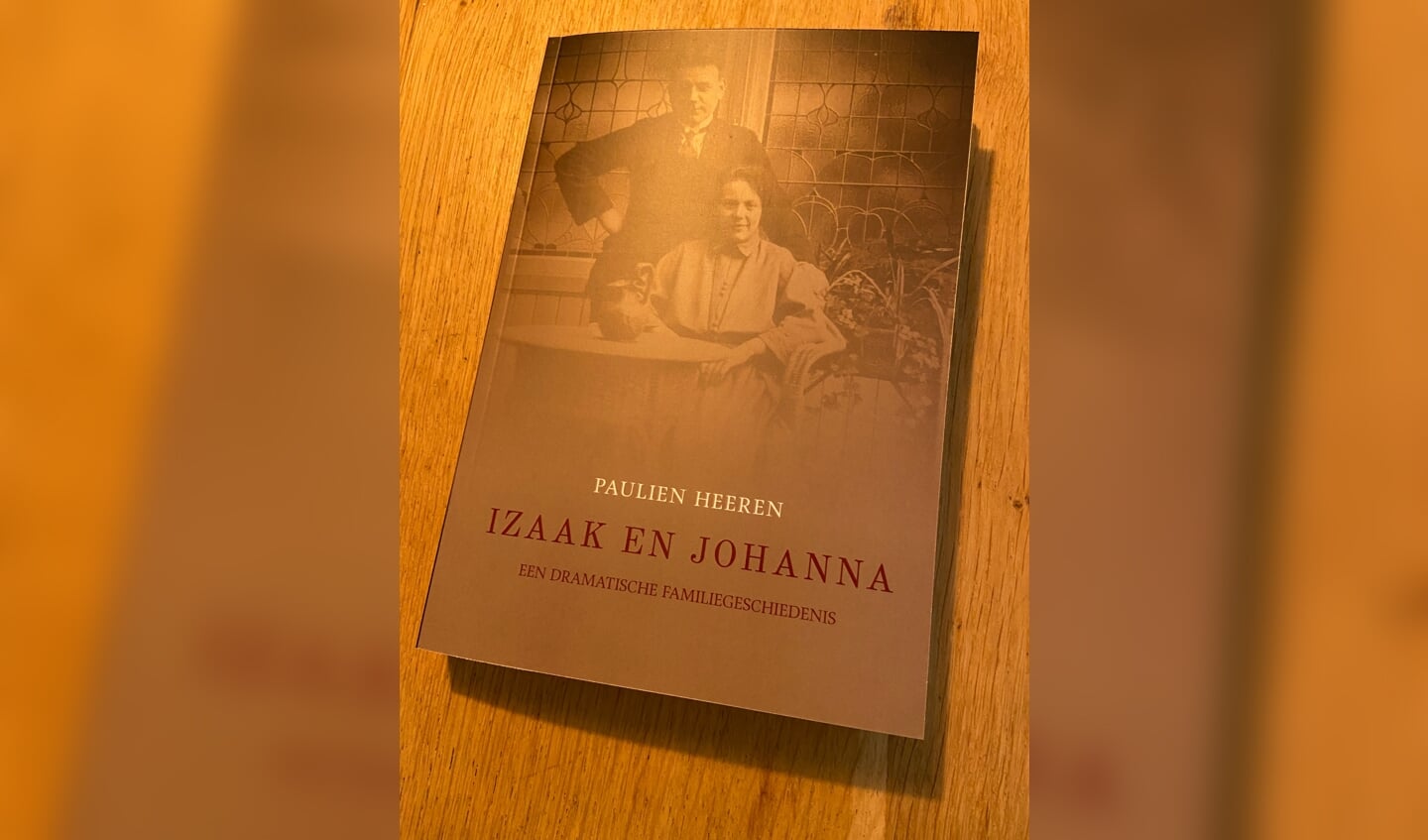 Boek Izaak en Johanna met verlovingsfoto uit 1921