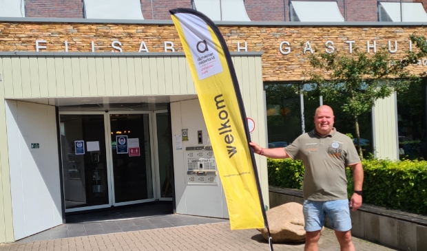 Rick Bent is blijf dat het Alzheimer Café weer open kan.