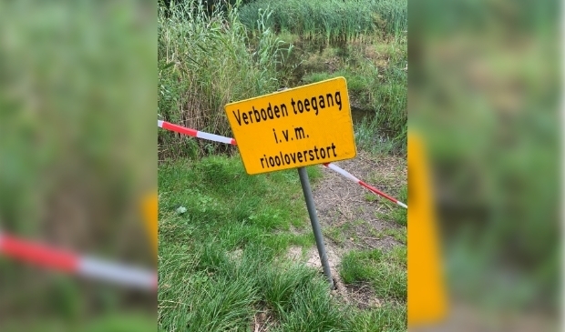 Het bewuste bord in de natuurtuin