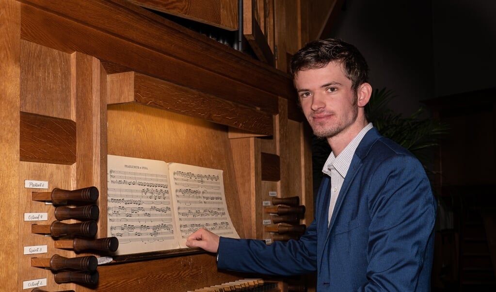 organist Martien de Vos