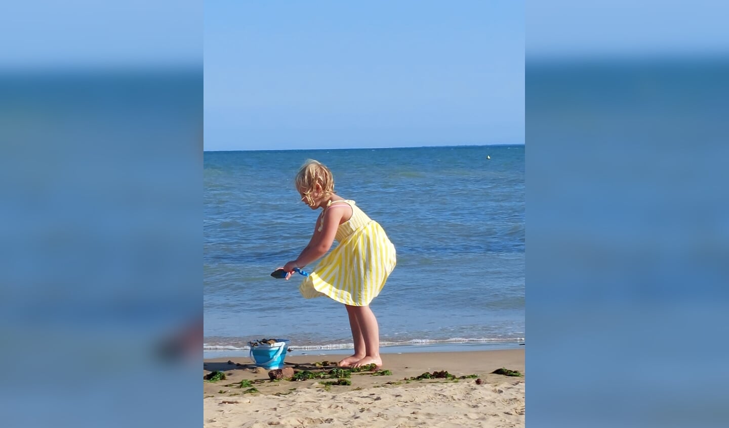 Onze kleindochter Julia vermaakte zich prima aan het strand in de Vendee.