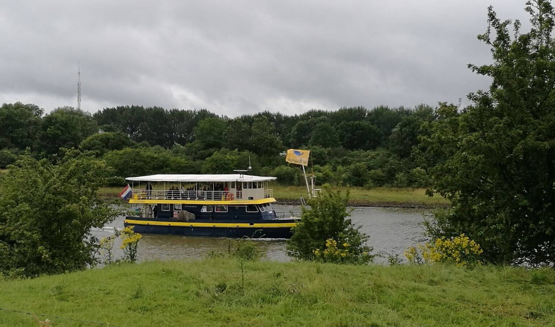 Rondvaart met natuurwandeling vanaf Wageningen