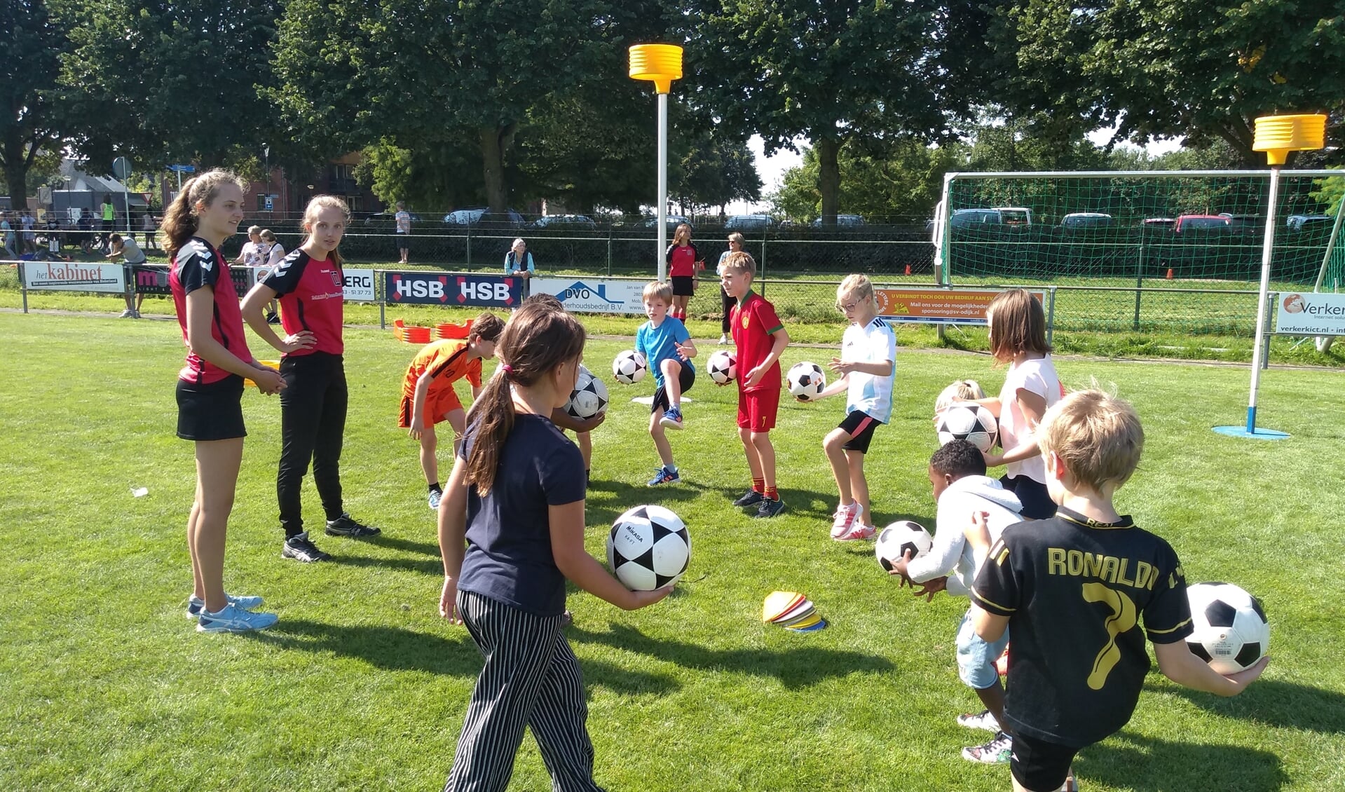 Zoals Jan Boersma het graag zag: kinderen actief op korfbalvereniging Midlandia (archief aug 2021)