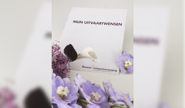 Besems Uitvaartverzorging
Kleine Haarsekade 122 te Gorinchem
0183 567 585
www.besemsuitvaart.nl