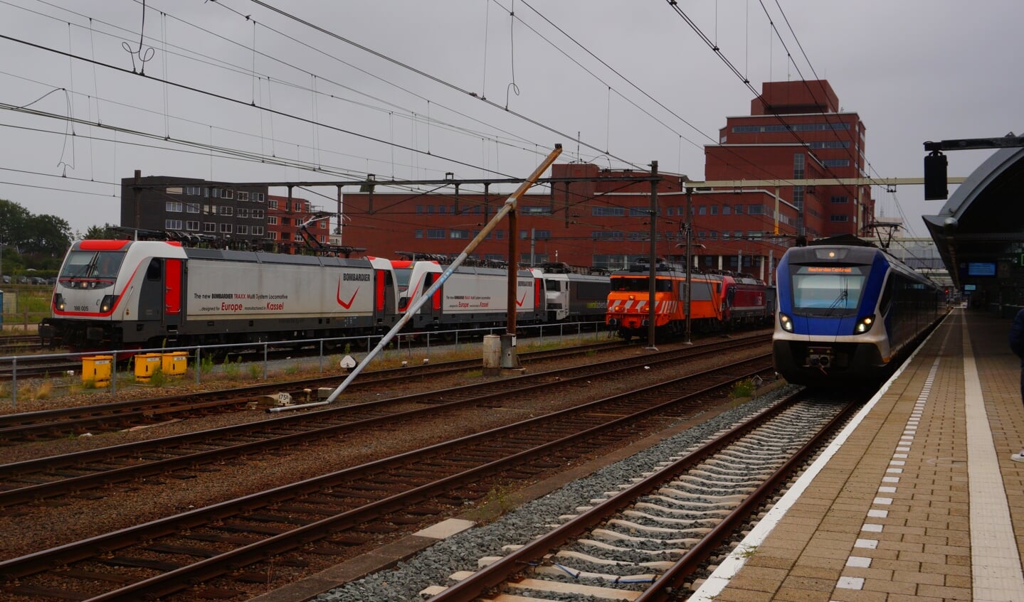 Locomotieven 188 005 en 188 006 Bombardier Kassel,station Amersfoort