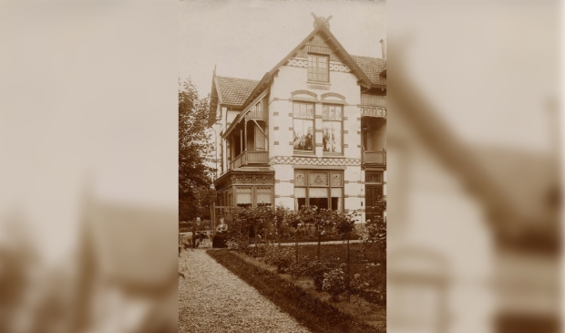 <p>Villa Bandoeng (1901) aan de Soestdijkseweg, met eerste bewoners Daniël Male en Hermina van der Schuijt. Te bezoeken op 11 september.</p>