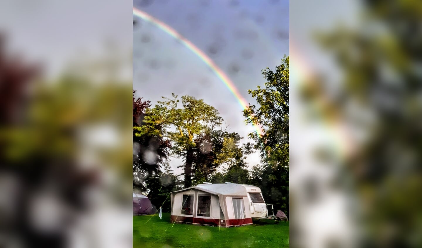 Het weer bekent kleur op de kleine camping bij Alphen/Baarle-Nassau NB