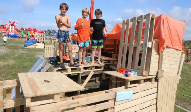 <p>De Hollandse Hut, gebouwd door Charlie, Daaf en Kai.</p>
