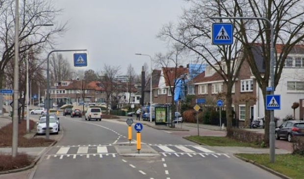 <p>De verkeersdrempel in de Keizer Karelweg die nu wordt weggehaald.</p>