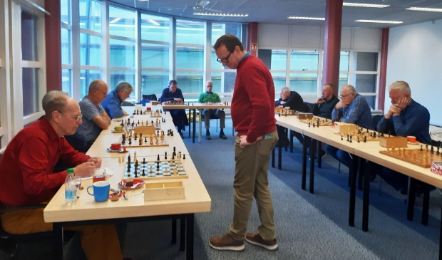 Simultaan bij jet schaken