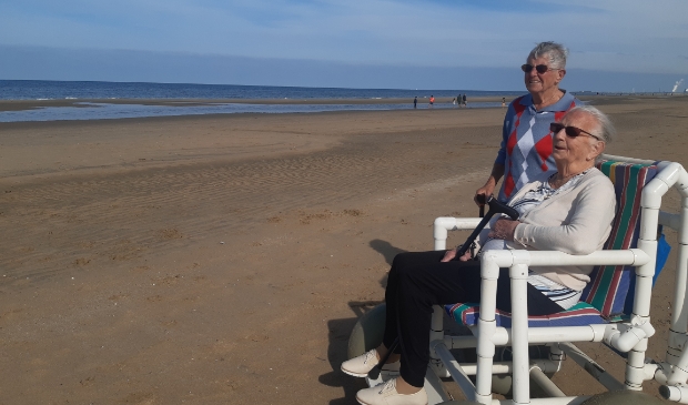 <p>Genieten op het strand.</p>