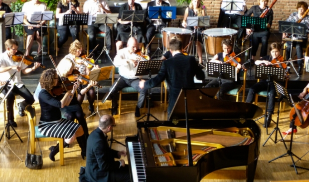 Het HKO tijdens concert in Leverkusen (DE)
