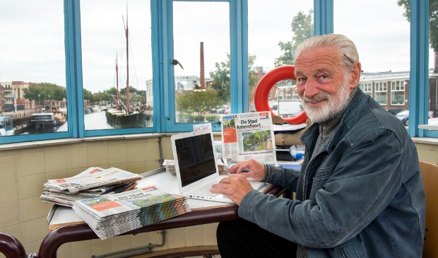 <p>Joop de Keijzer columnist van De Stad Amersfoort en brugwachter en havenmeester. </p>