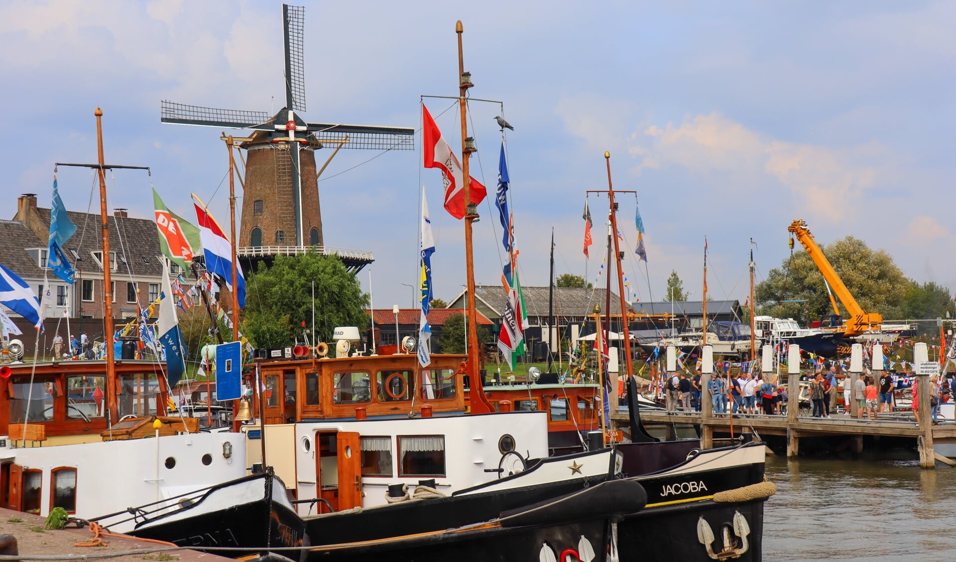 In de haven van Wijk bij Duurstede lagen meer dan tachtig historische vaartuigen