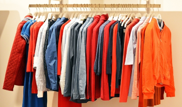 Lever je oude kleding in en maak op de kledingbon ter waarde van 100 euro.