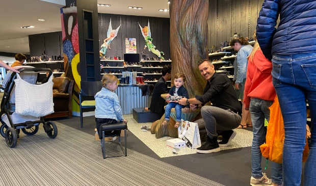 <p>Volop aandacht voor de kids bij Van Mourik Schoenen</p>