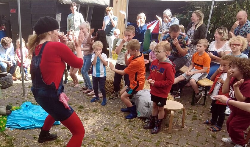 Peter en de Wolf in Natuurcentrum