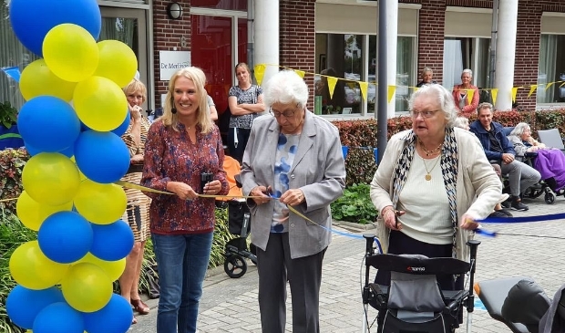 <p>Bewoners van De Merlinge mochten de route openen</p>