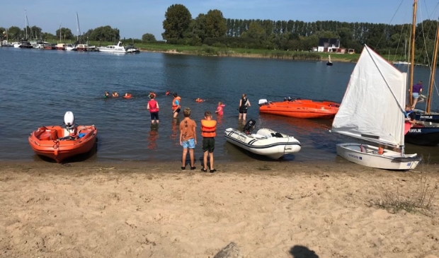 Pauze op het zeilkamp.