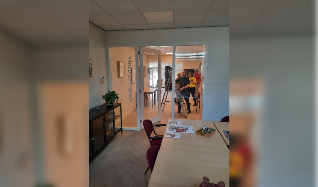 Kijkje in ruimte voor zingeving, inrichting van de expositieruimte