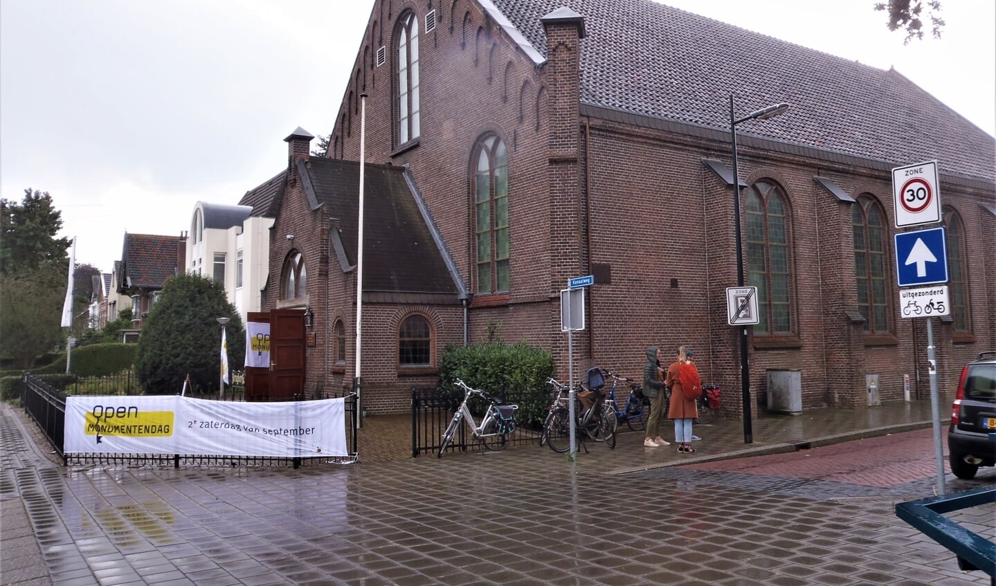 De Brugkerk (1890) aan de Kerkewijk. 