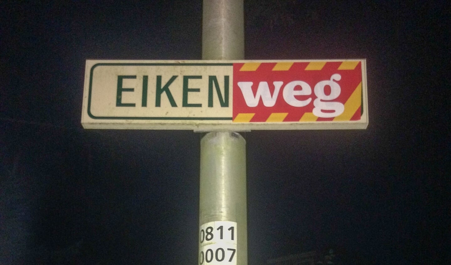 De Eikenlaan werd de EikenWEG.