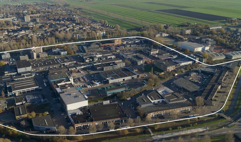 Een met een drone gemaakte luchtfoto van bedrijventerrein Legmeer.