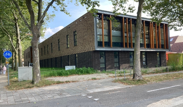 Na minder dan een jaar bouwen is het Gezondheidscentrum in gebruik genomen.