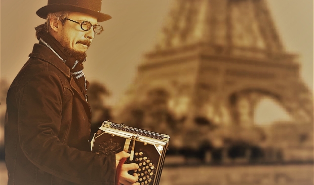 Tony Pezzanov op Accordeon