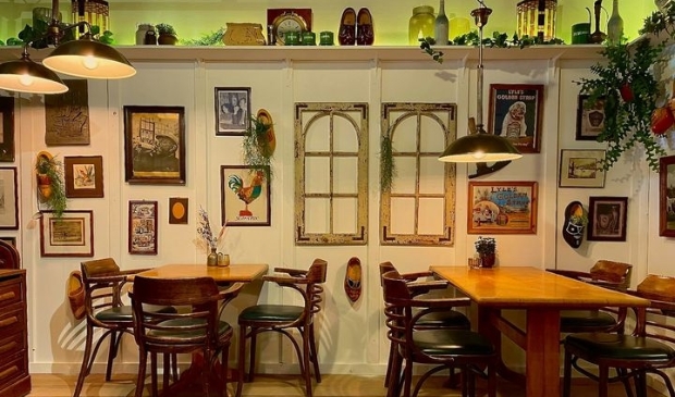 <p>Er komt een restaurant dat een nostalgische sfeer uitstraalt. </p>