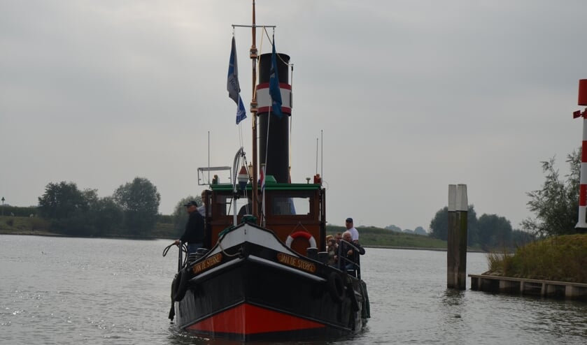 Een rondvaart met stoomsleepboot Jan de Sterke