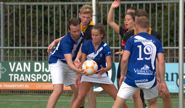 <p>Dindoa in actie. </p>