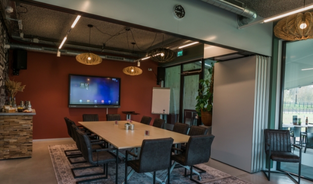 <p>Grebbelounge bij Fort aan de Buursteeg heeft nu ook diverse ruimten voor grotere gezelschappen en 'Vergaderen in het Groen'. </p>
